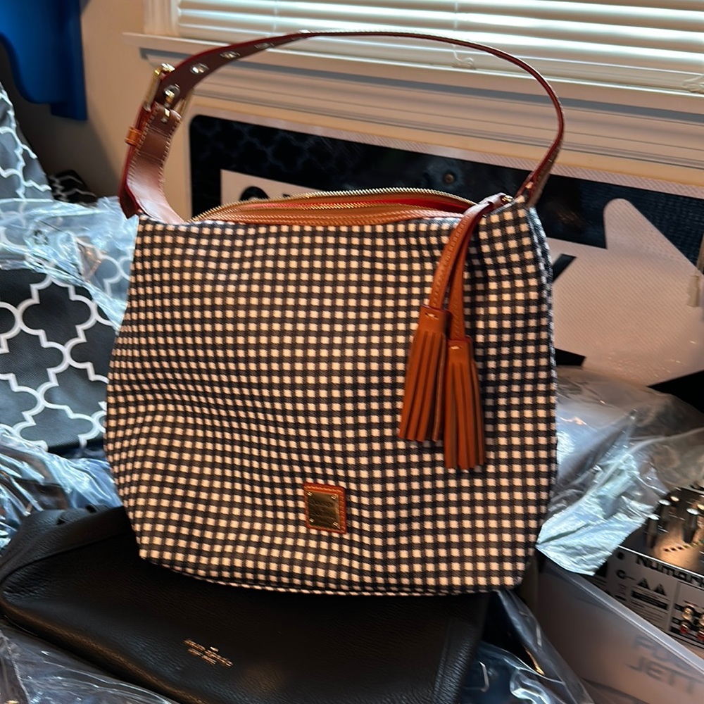 Dooney & Bourke new no tags